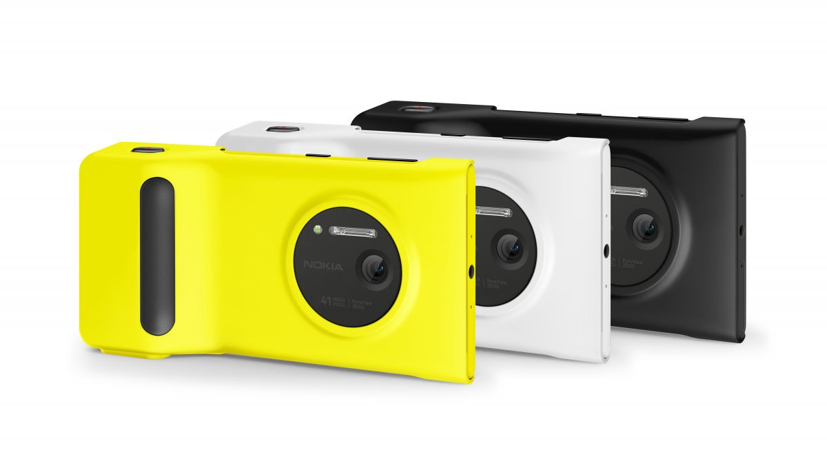 1200-nokia-lumia-1020-with-camera-grip.jpg