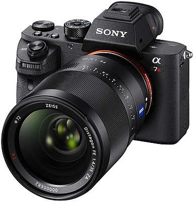 sony-releases-firmware-version-2-0-for-the-a7r-ii-adding-support-for-14-bit.jpg