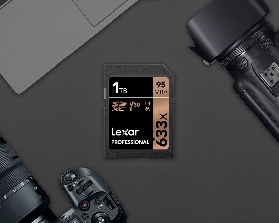 Lexar-Professional-SDXC-Card-1TB-Bl-633X-Card.jpg